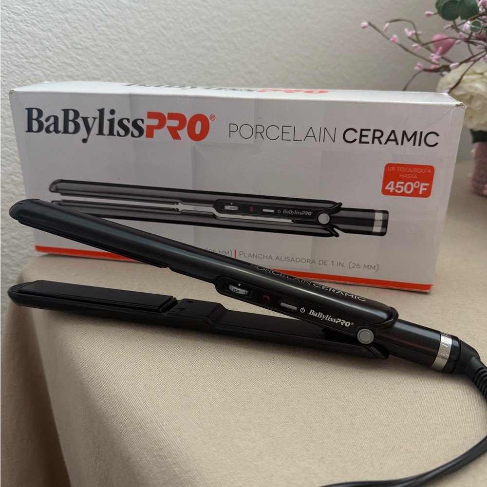 BaBylissPRO Porcelain Ceramic Flat Iron - Black
